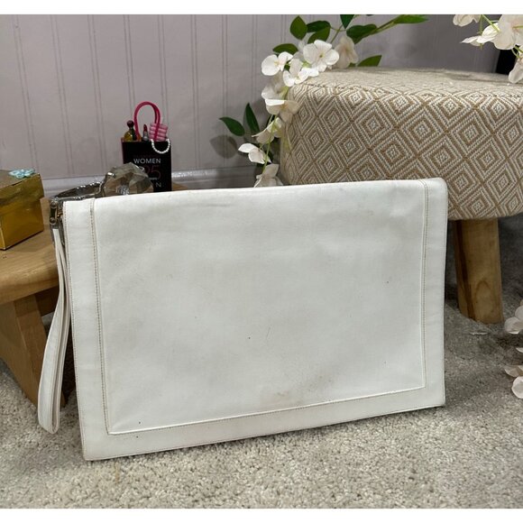 Vintage White Leather Clutch With Built-In Mirror and Wrist Strap - Picture 7 of 8
